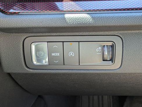 New 2026 Chevrolet Traverse RS w/ LPO, Floor Liner Package FWD image 29