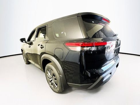 New 2025 Nissan Pathfinder S image 7
