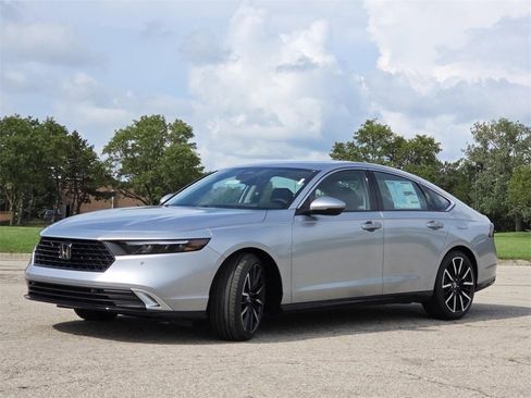 New 2025 Honda Accord Touring image 24