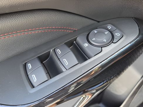 New 2026 Chevrolet Trax RS w/ Sunroof Package FWD image 29