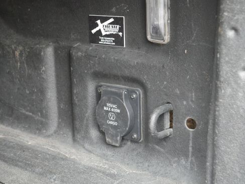 Used 2020 Jeep Gladiator Overland image 24