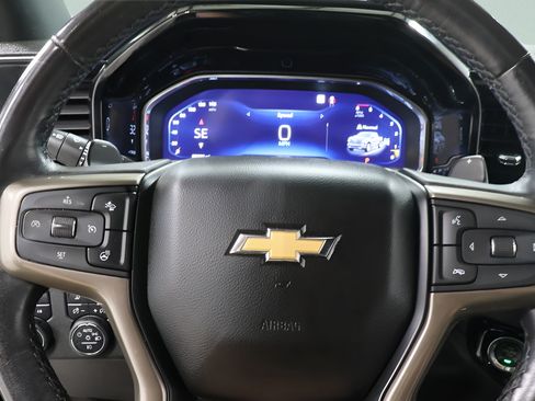 Used 2023 Chevrolet Silverado 1500 High Country w/ Technology Package AWD/4WD image 12