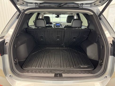 Used 2023 Chevrolet Equinox Premier AWD/4WD image 30