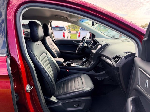 Used 2018 Ford Edge SEL w/ Equipment Group 201A AWD/4WD image 11