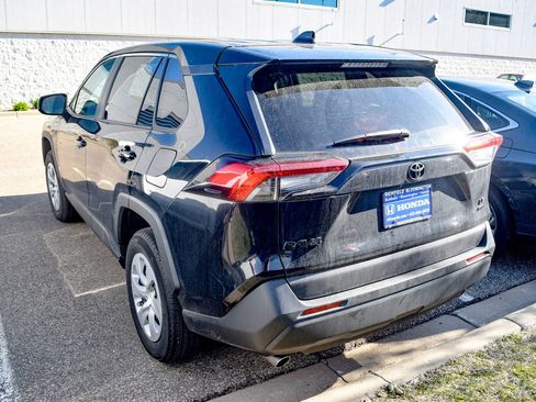 Used 2024 Toyota RAV4 LE image 7