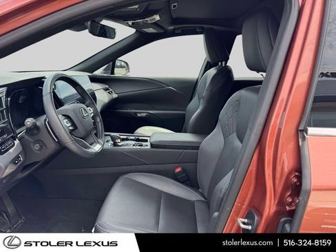 Used 2025 Lexus RX 350 Premium w/ Accessory Package AWD/4WD image 19