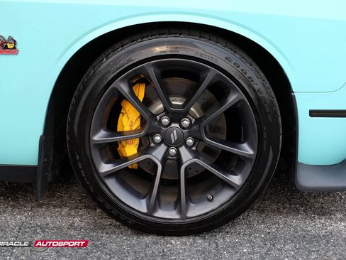 Used 2021 Dodge Challenger R/T Scat Pack w/ Plus Package RWD image 10