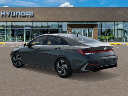 New 2026 Hyundai Elantra Limited FWD image 5