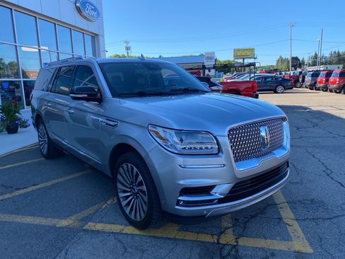 Used 2021 Lincoln Navigator L Reserve w/ Luxury Package AWD/4WD image 8