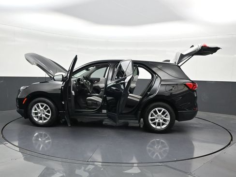 Used 2023 Chevrolet Equinox LS FWD image 35