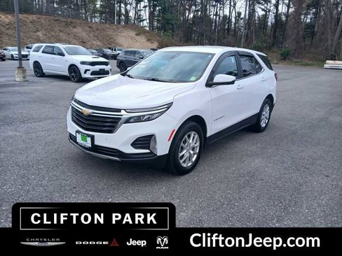 Used 2022 Chevrolet Equinox LT AWD/4WD image 1