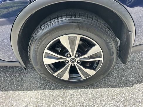 Used 2024 Nissan Murano SV FWD image 15