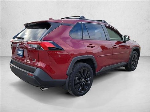 Used 2023 Toyota RAV4 XLE Premium AWD/4WD image 5