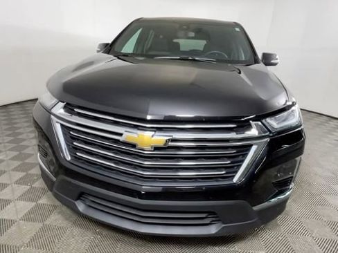 Used 2023 Chevrolet Traverse LT FWD image 11