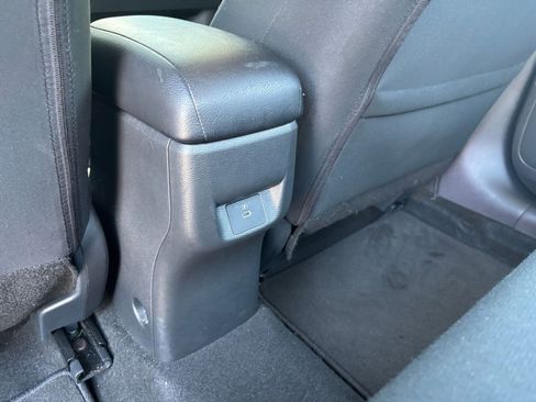 Used 2025 Nissan Versa SV FWD image 25