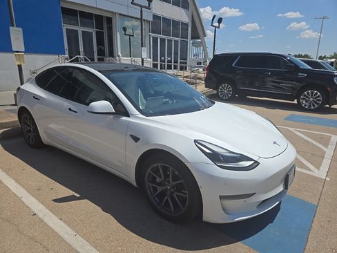 Used 2021 Tesla Model 3 Long Range AWD/4WD image 3