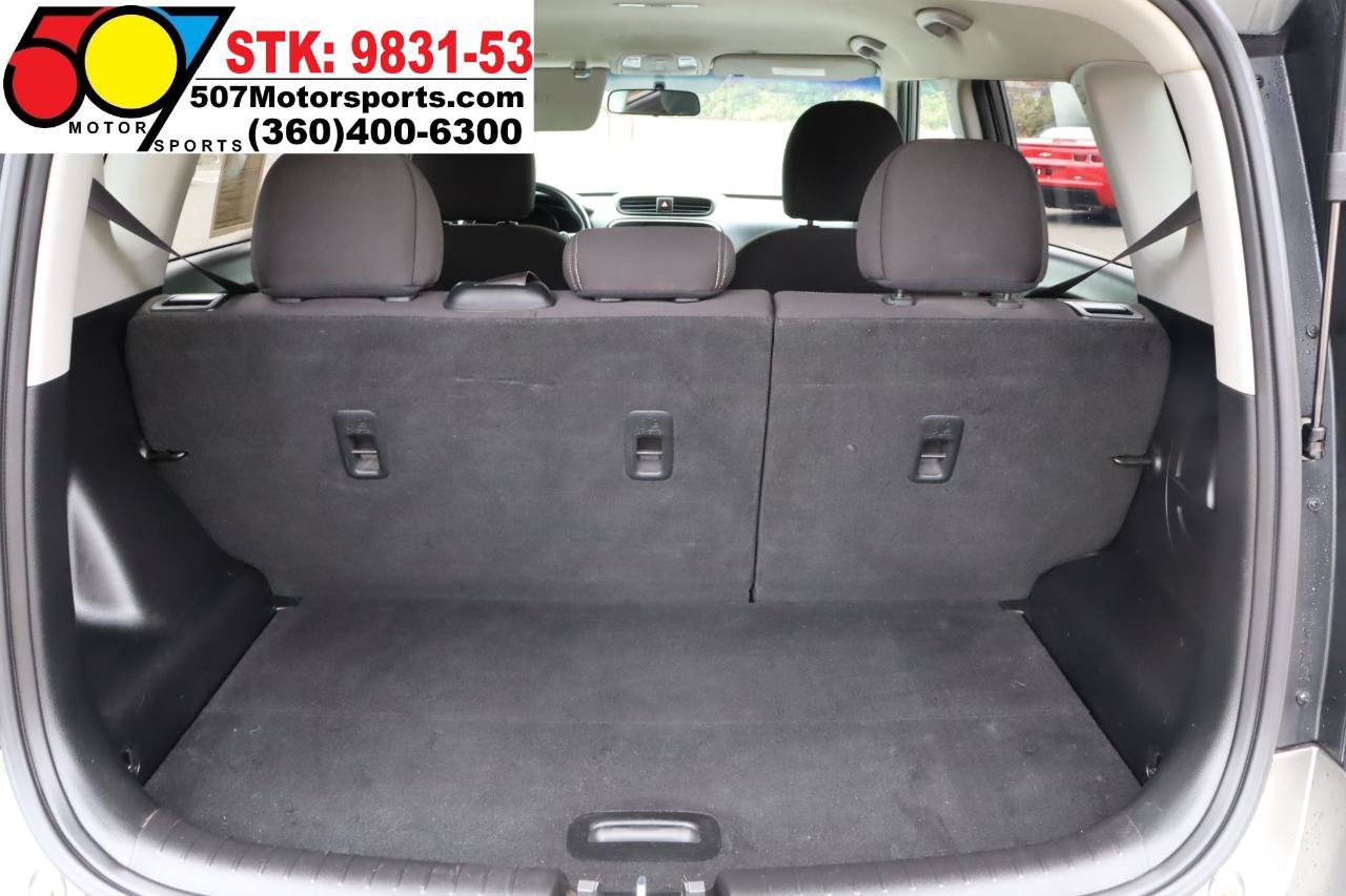 Used 2016 Kia Soul FWD image 15