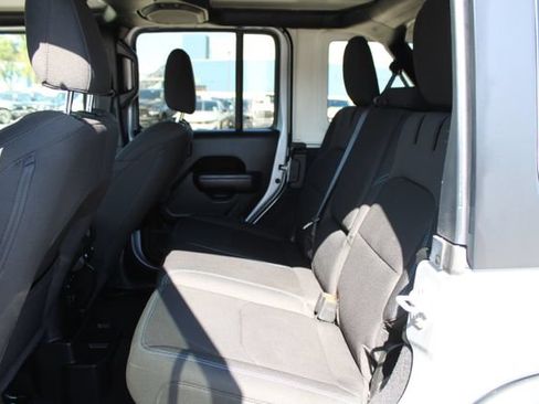 Used 2023 Jeep Wrangler Unlimited Rubicon 4xe AWD/4WD image 51
