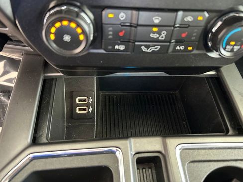 Used 2019 Ford F150 XLT w/ Equipment Group 302A Luxury AWD/4WD image 52