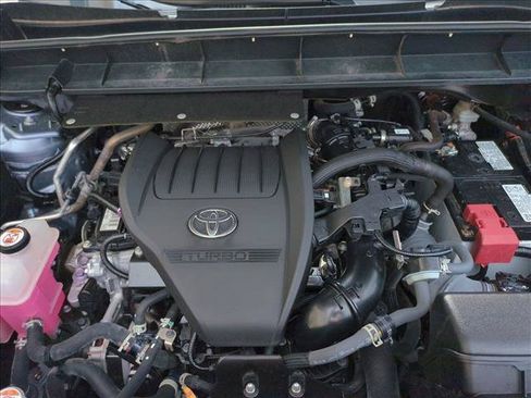 Certified 2024 Toyota Highlander LE FWD image 22