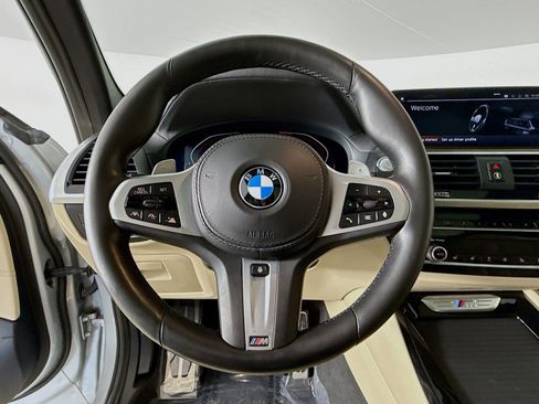 Used 2021 BMW X3 M40i w/ Executive Package image 11