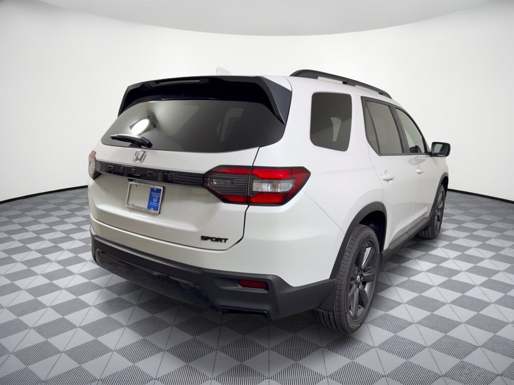 New 2026 Honda Pilot Sport image 9
