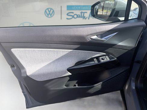 Used 2023 Volkswagen ID.4 Pro image 20