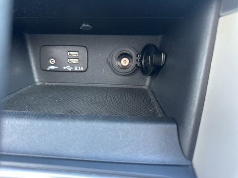 Used 2023 Subaru Forester image 24