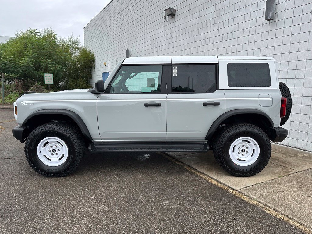 New 2026 Ford Bronco Heritage Edition AWD/4WD image 2