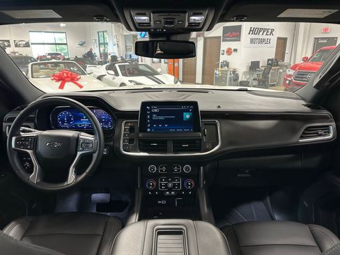 Used 2024 Chevrolet Suburban Z71 w/ Z71 Off-Road Package image 16