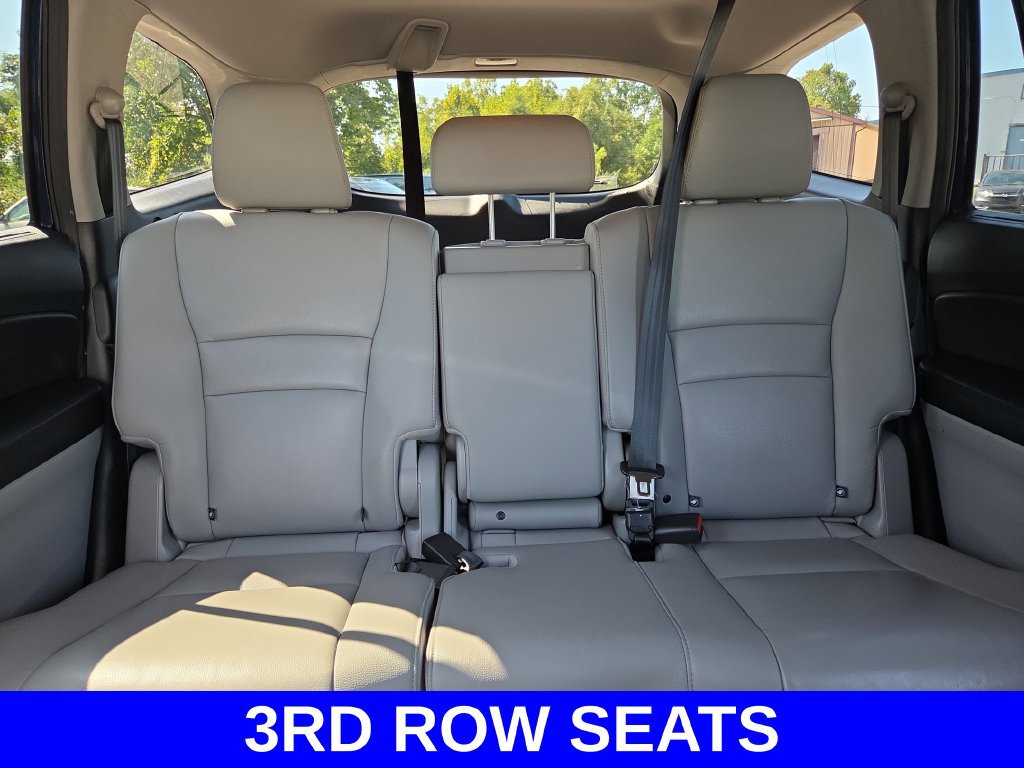 Used 2017 Honda Pilot Touring image 10