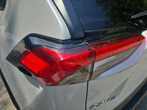 Used 2025 Toyota RAV4 XLE Premium FWD image 36