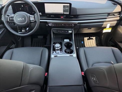 New 2026 Kia Carnival SX FWD image 17