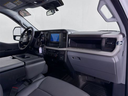 Used 2024 Ford F350 XL w/ Snow Plow Prep Package image 26