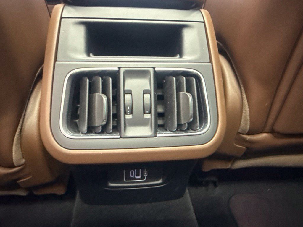 Used 2023 Maserati Grecale GT AWD/4WD image 40