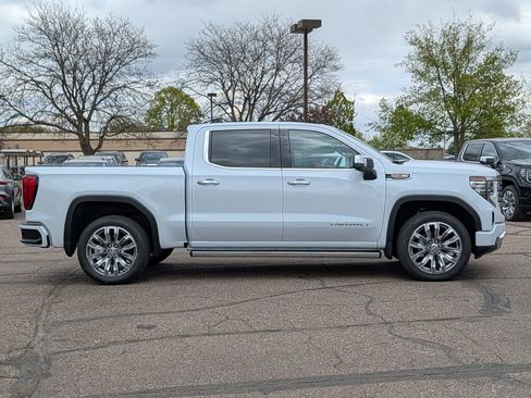 New 2026 GMC Sierra 1500 Denali w/ Denali Reserve Package AWD/4WD image 19