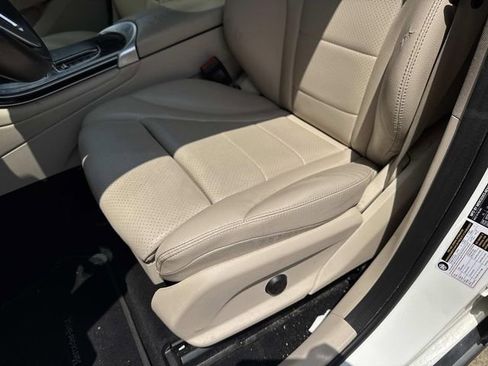 Used 2022 Mercedes-Benz GLC 300 image 21