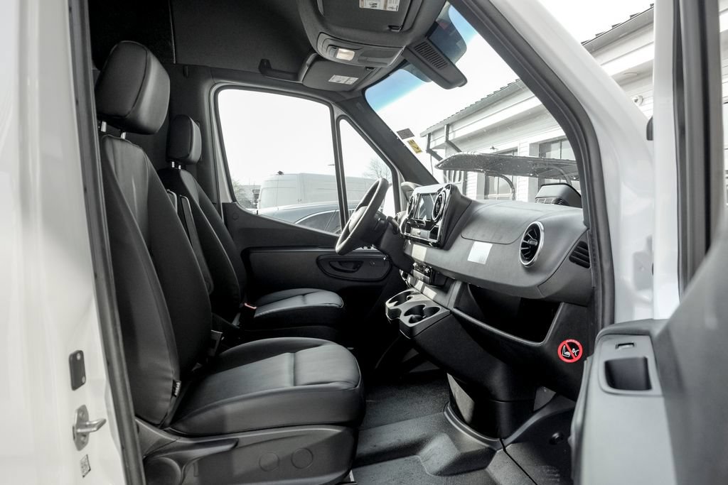 Used 2026 Mercedes-Benz Sprinter 2500 image 19
