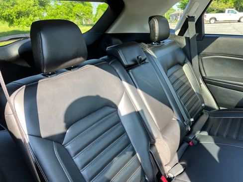 Used 2022 Ford Edge SEL w/ Convenience Package AWD/4WD image 31