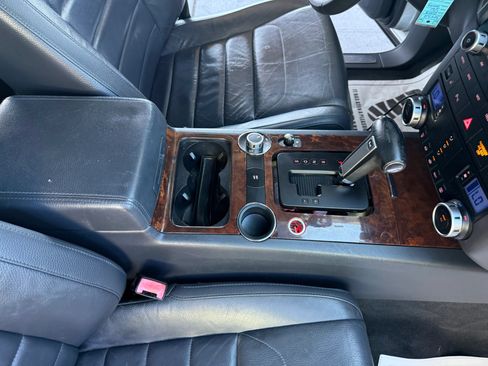 Used 2008 Volkswagen Touareg V6 AWD/4WD image 24