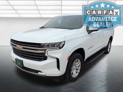 Certified 2024 Chevrolet Suburban LT RWD image 29