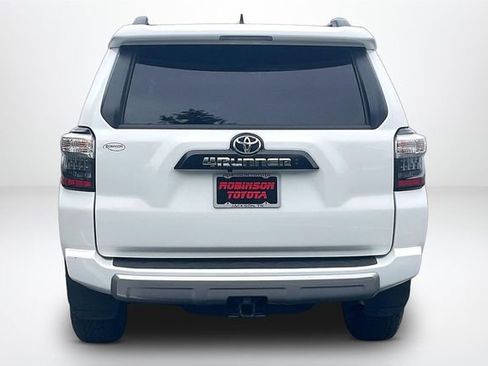 Used 2023 Toyota 4Runner TRD Off-Road Premium w/ Moonroof Package AWD/4WD image 4
