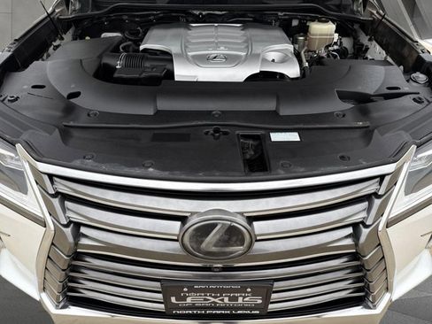Used 2019 Lexus LX 570 4WD w/ Luxury Package image 25