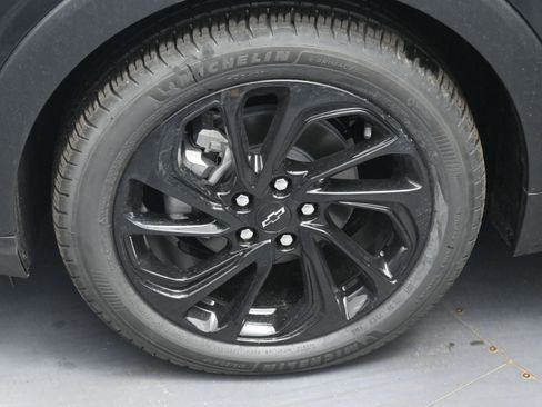 New 2027 Chevrolet Bolt RS FWD image 17