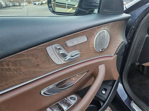 Used 2022 Mercedes-Benz E 350 Sedan image 19
