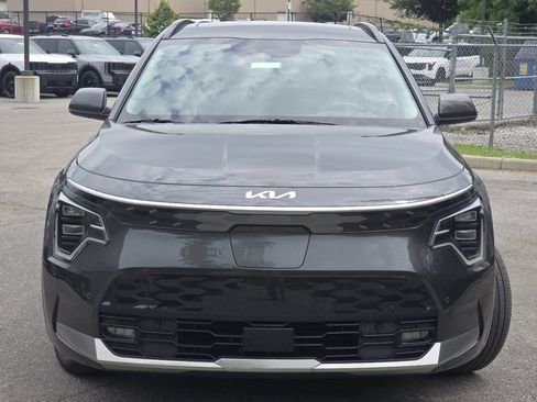 Used 2023 Kia Niro Wave w/ Wave Preserve Package FWD image 12