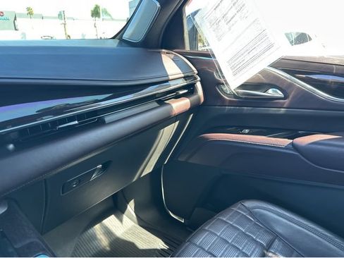 Certified 2021 Cadillac Escalade Sport Platinum w/ LPO, ONYX Package RWD image 5
