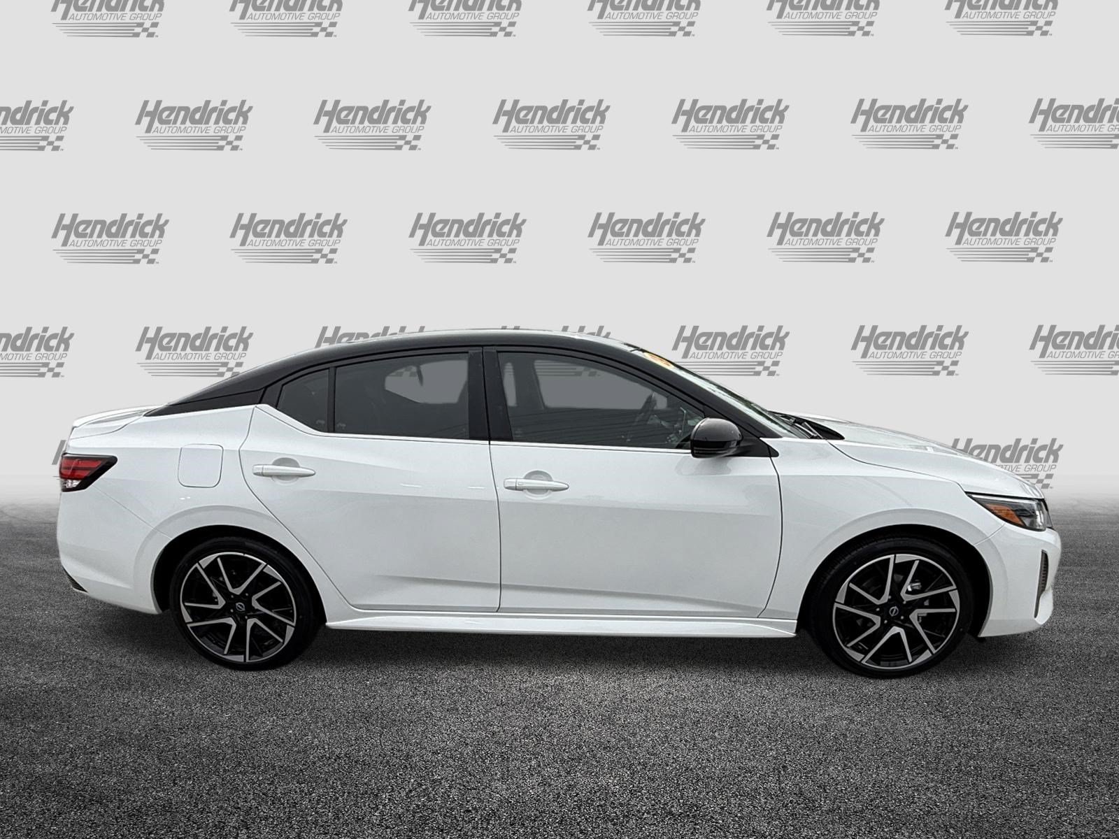 Used 2024 Nissan Sentra SR FWD image 12