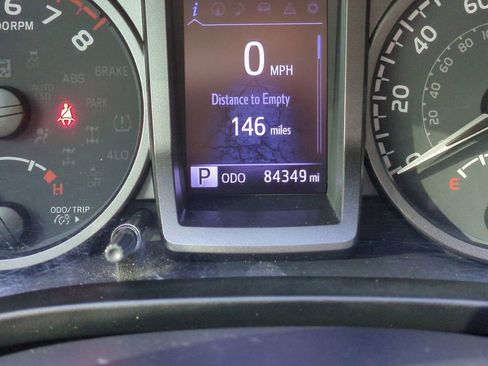 Certified 2020 Toyota Tacoma TRD Off-Road image 29