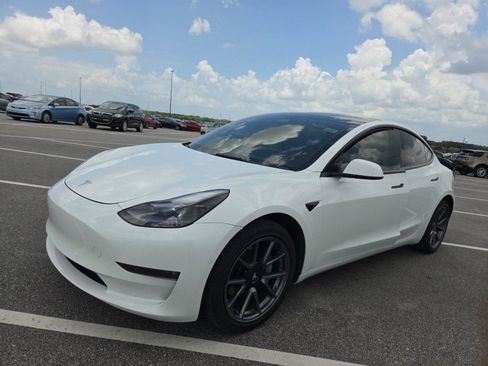 Used 2022 Tesla Model 3 Long Range AWD/4WD image 1